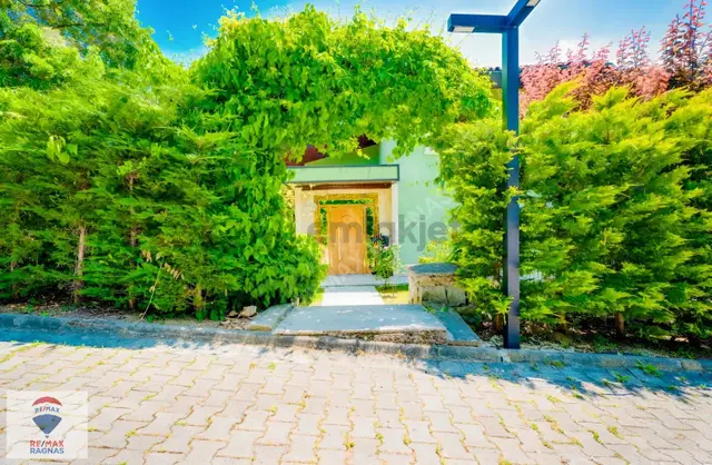 Reşadiye Manolya Evlerinde Kiralık 4+1 Müstakil Bahçeli Villa 3