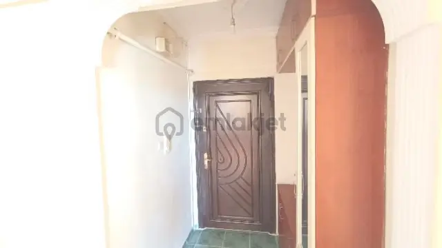 Sahibinden Kullanımlık Veya Yatırımlık Merkezi Konumda Arakat Boş Daire 4