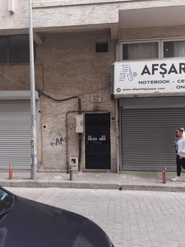 R93- Karşıyakada Sahil Ve Çarşı Yakını 2+1 Satılık Daire !!! 5
