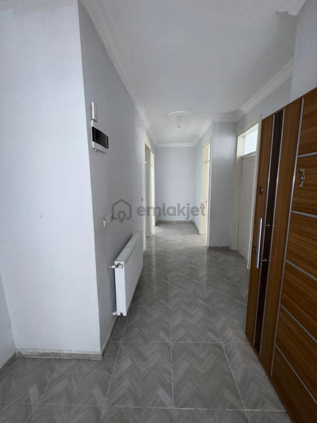 Akdem Emlaktan Satılık 4+1 Daire 5