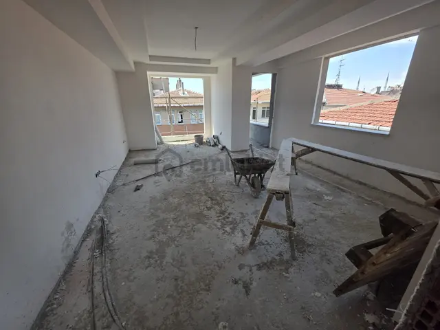 Bahçelievler E5 Yakını 2+1 90m2 Sıfır Binada Satılık Daire 3