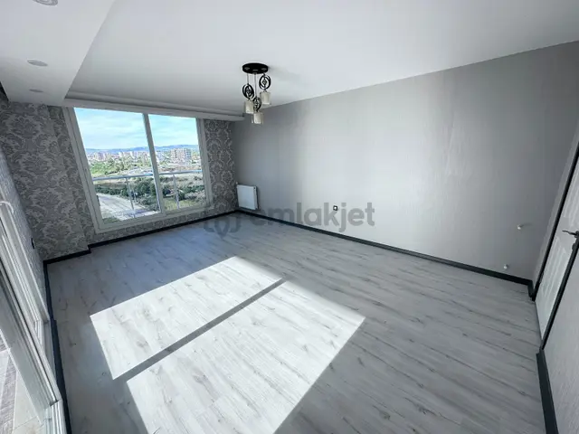 3+1 Bağımsız Mutfaklı & Havuzlu & Denize Yürüme Mesafesin'de Sat 3