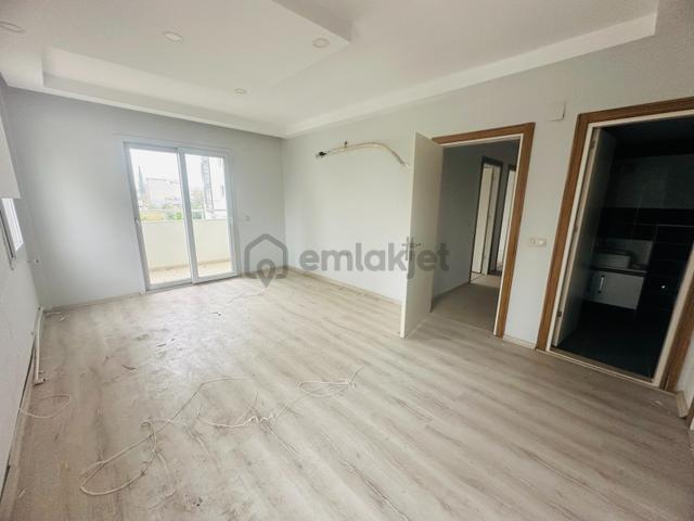 Altın Emlak Satıyor.full Donatılı Site İçerisinde Geniş 4+1 4