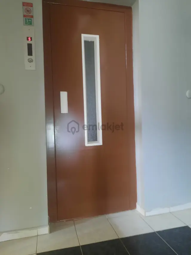 Kartal Karlıktepe Mah Tanrıverdi Gayrimenkul'den Kiralık 3+1daire 3