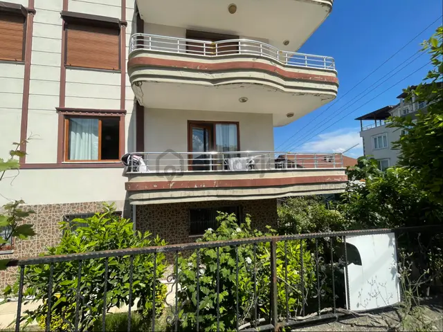 Yalova Merkez Şahane Konumda 5+1 Ters Dubleks 200 M2 Satılık Daire 3