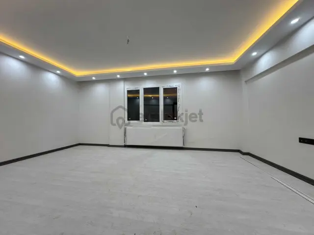 Akın Emlaktan Yeşilbağlar Mah. Satılık 2+1 Yüksek Giriş Daire 2