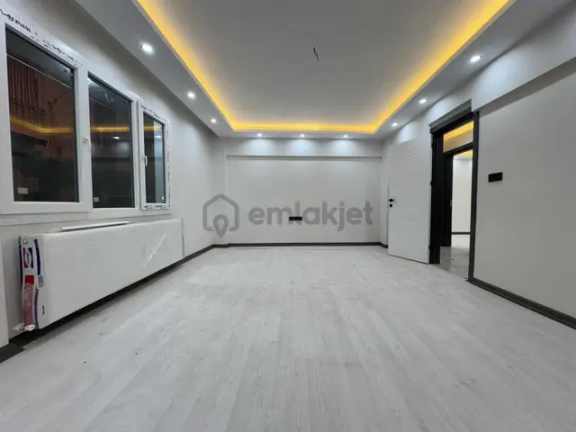 Akın Emlaktan Yeşilbağlar Mah. Satılık 2+1 Yüksek Giriş Daire 2