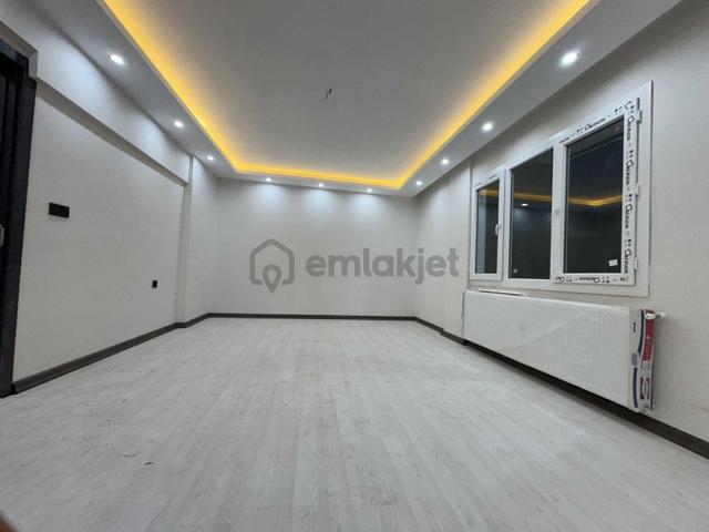 Akın Emlaktan Yeşilbağlar Mah. Satılık 2+1 Yüksek Giriş Daire 4