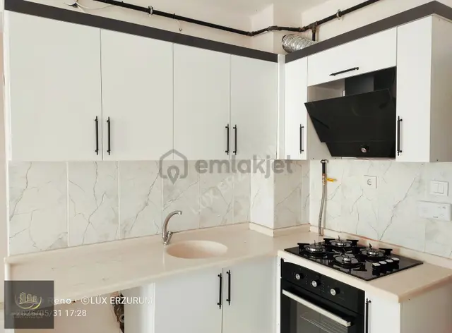 Lüx Erzurum'dan Yıldızkent'te Hastane Karşısı 2+1 Arakat Daire 2