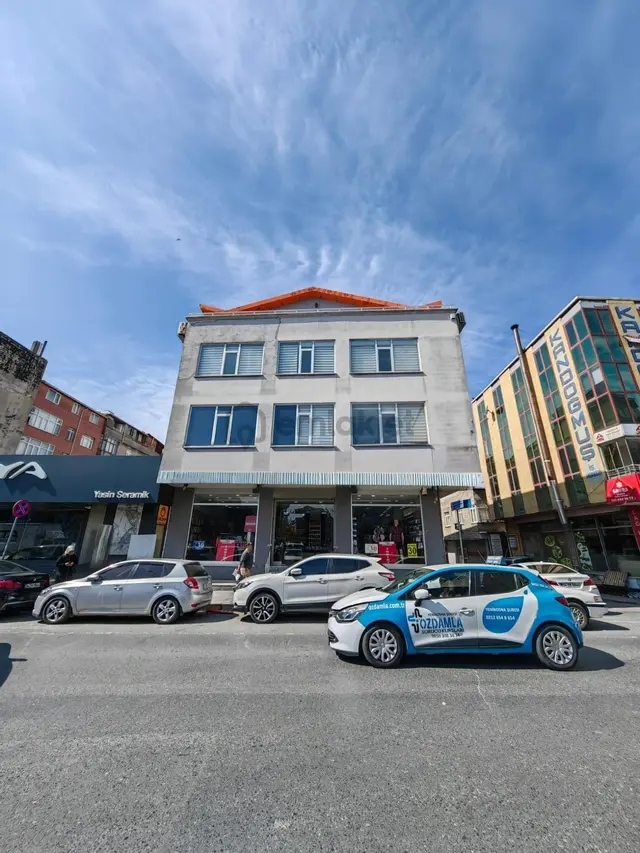 B.evler Y.bosna Y.beyazıt Caddesinde Kiralık 4katlı 66om2 İşyeri 2