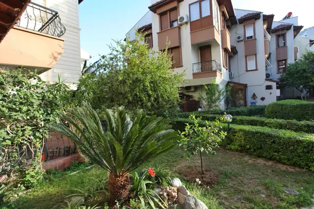 Önder Sağlam Dan Lara Güzeloba Da Satılık 5+2 Villa 3
