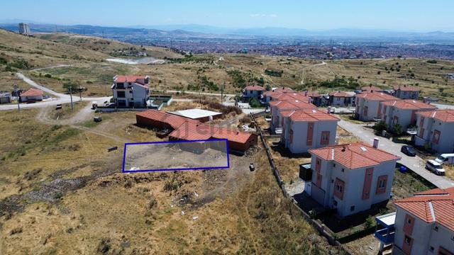 Balıkesir Karesi Kuva-i Milliye Mah. 220 M² Satılık İmarlı Arsa 4