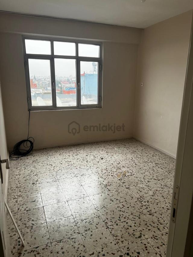 Kozan Cad Çiftlik Yolu Üzeri 3+1 Kiralık Daire 4