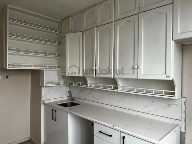 Kozan Cad Çiftlik Yolu Üzeri 3+1 Kiralık Daire Kozan Cad Çiftlik Yolu Üzeri 3+1 Kiralık Daire
