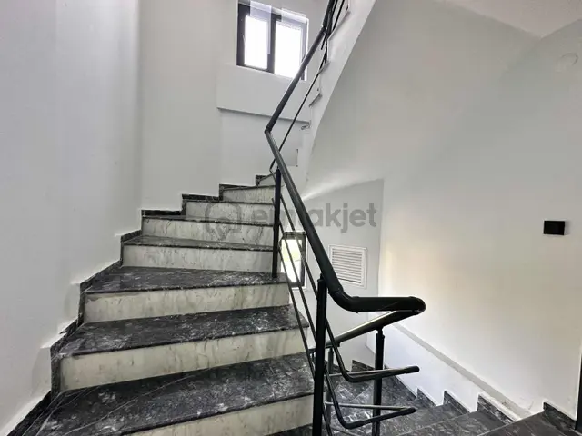 Fevziçakmak'ta_1+1_site İçerisinde Arakat Daire Konum Efsane 2