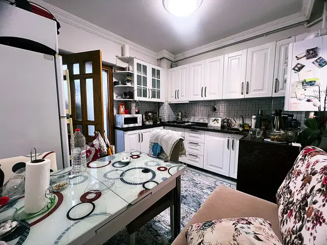 Tepe Altı Mah İvedik,yenimahalle Metroya Çok Yakın 3+1 Satlık 5