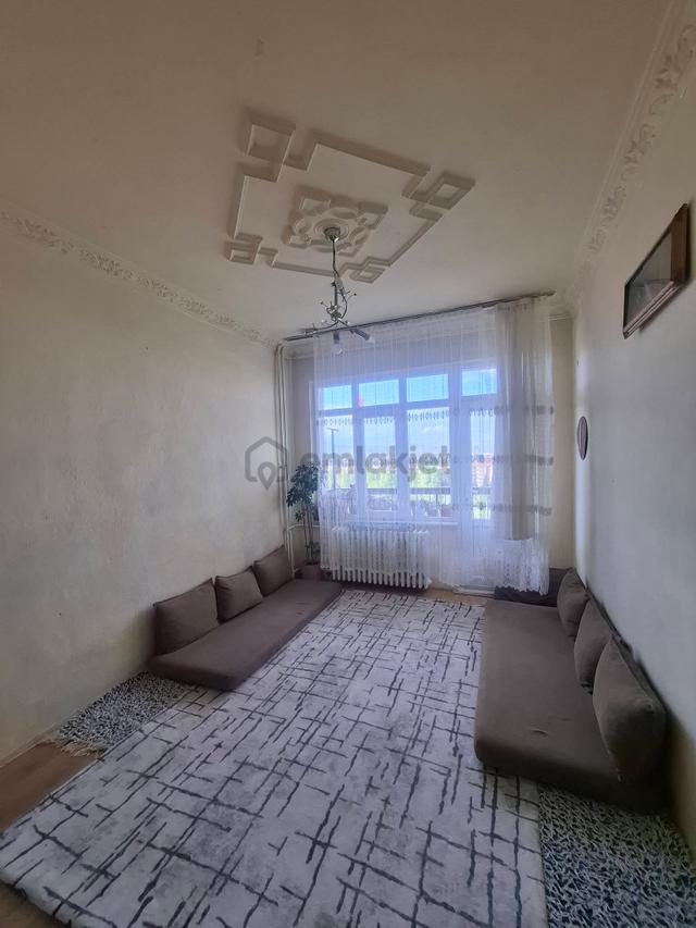 Fetih Caddesi Cepheli İl Jandarma Karşısı Makul Fiyatlı Ara Kat 3+1 Daire 5