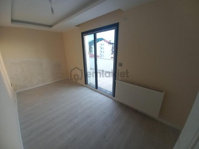 Trabzon Arsin Yalı Mah Kiralık 1+1 Daire 4