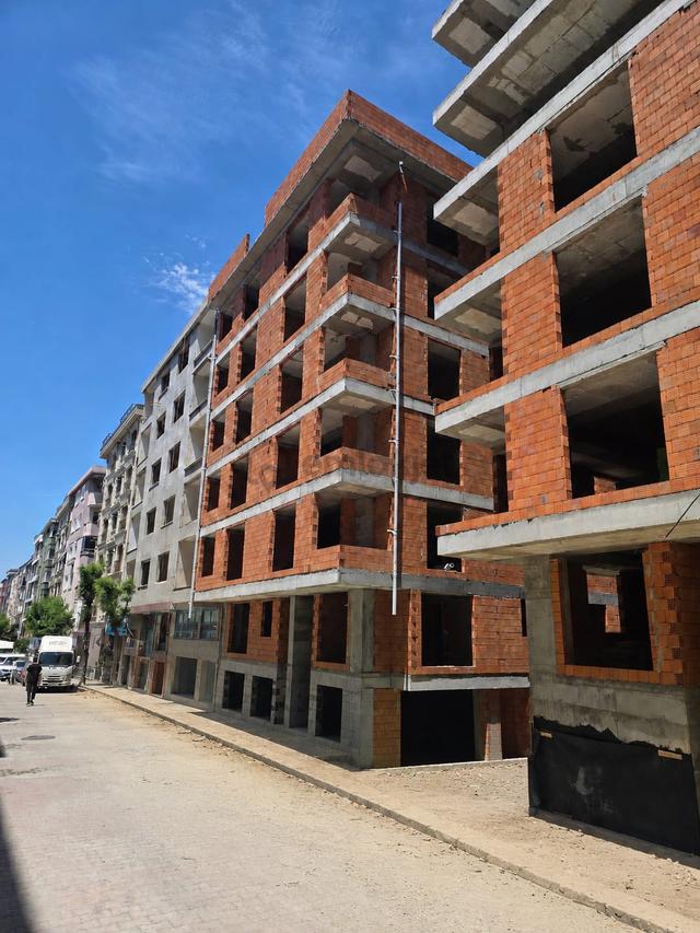 Bahçelievler Yayla Merkez Yakını Sıfır Binada Dubleks 8+2 2