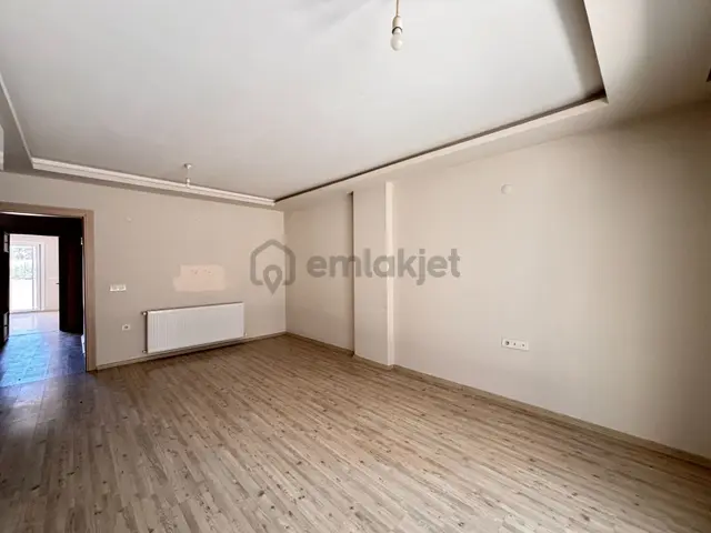 Çolakibrahimbey Mahallesi'nde Teraslı Ve Balkonlu Geniş 2+1 Satılık Daire 3