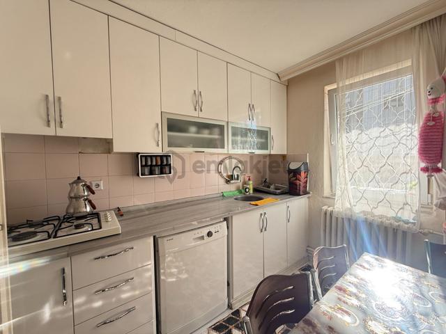 Mimar Sinanda Satılık 2+1 Düz Giriş Bakımlı Daire 2