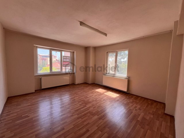 Deniz Yiğit Emlak'tan Cumhuriyet Mahallesinde Kiralık Site İçinde 3+1 Daire