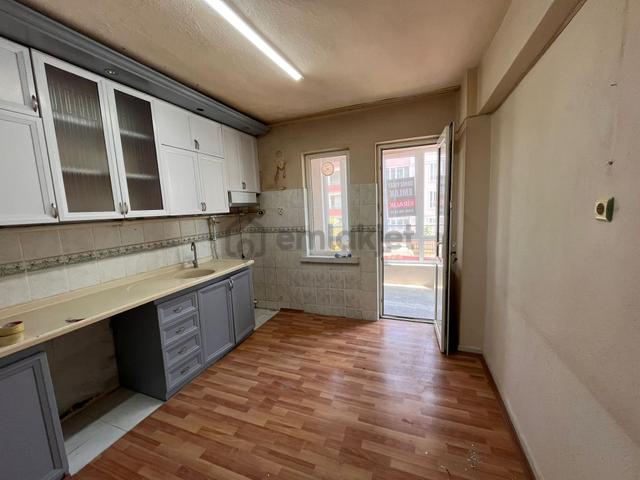 Deniz Yiğit Emlak'tan Cumhuriyet Mahallesinde Kiralık Site İçinde 3+1 Daire 4
