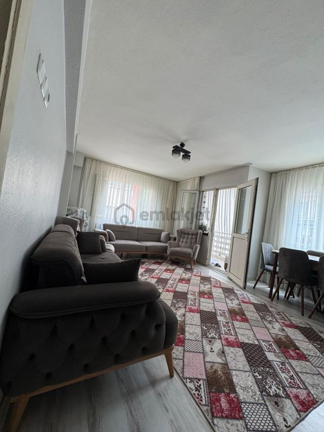 İzmir Caddesi Üzerinde Asansörlü 2+1 Kaçırılmayacak Fırsat Daire 4