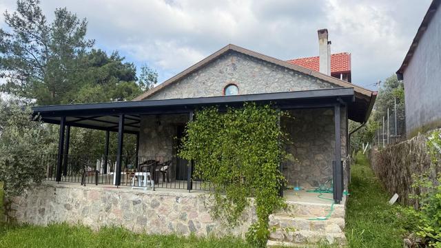 Erzden Kemalpaşa Aşağıkızılca Doğanın İçinde Taş Evli Özel Mülk 5
