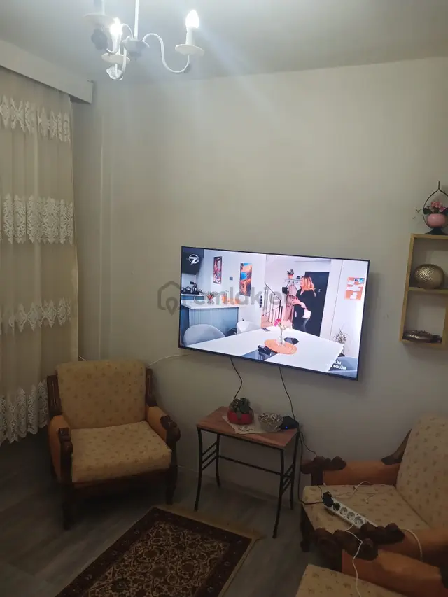 Fatih Şehreminde 1+1 Satılık Giriş Kat Daire 4