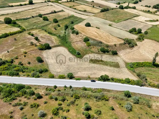 Era Söz Den Kepsut Şeremetlerde 11400 M² Satılık Tarla 1