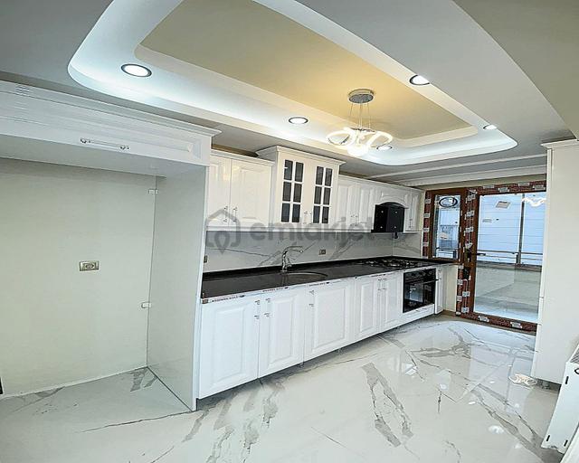 Sıfır İnşaat ! Yüksek Kredi İmkanı İle ! Metrobüse Yakın 2+1 Arakat Daire 1