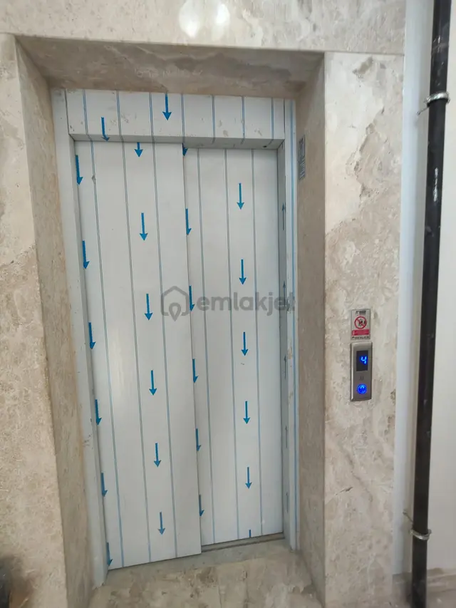 Menderes Turyap'tan Kasımpaşa Mh. Kiralık 3+1 Sıfır Daire 2