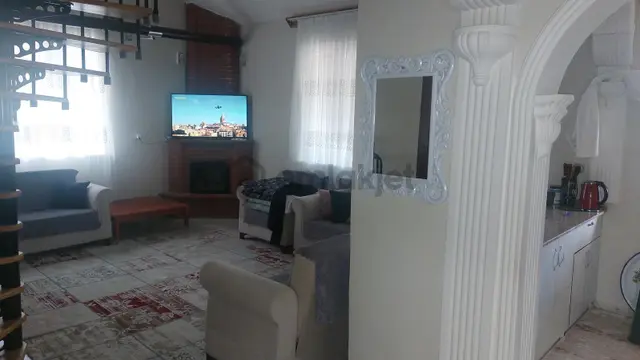 Hatunsaray Yoluna Cephe Sarıkızı Geçince Yapıkayıt Belgeli 3