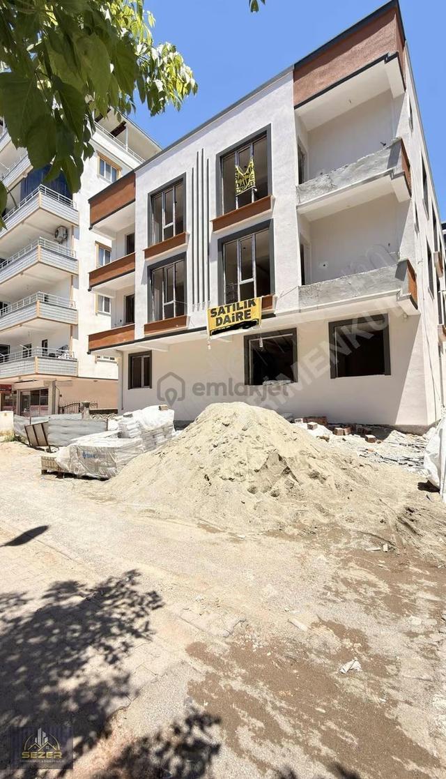 S E Z E R Gayrimenkul'den Satılık 1+1 Daireler (tapular Hazır) S E Z E R Gayrimenkul'den Satılık 1+1 Daireler (tapular Hazır)