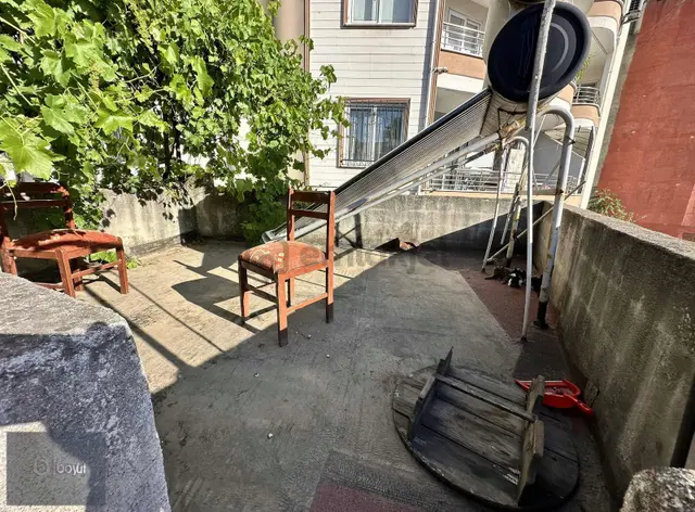 Tuzcumurat Mahallesi'nde Ana Cadde Üzerinde Satılık Müstakil Ev 2