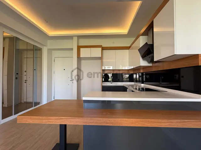 Güvenlikli Site İçerisinde Ebeveyn Banyolu Full Yapılı 2+1 Daire 3
