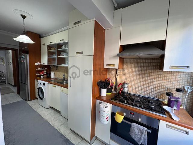 Maltepe Altayçeşme'de Site İçerisin'de Oldukça Kullanışlı 3+1 5