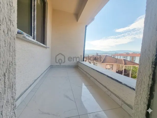 Hak Emlaktan Orhangazide Üniversite Bölgesinde Satılık 1+1 Daire 4