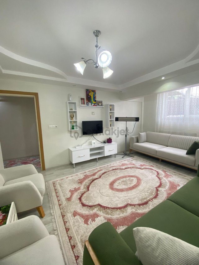 İlbadı Mahallesinde Kredi Limit Sorunu Olmayan 3+1/120 M2 Daire 3.100.000 Tl !!!