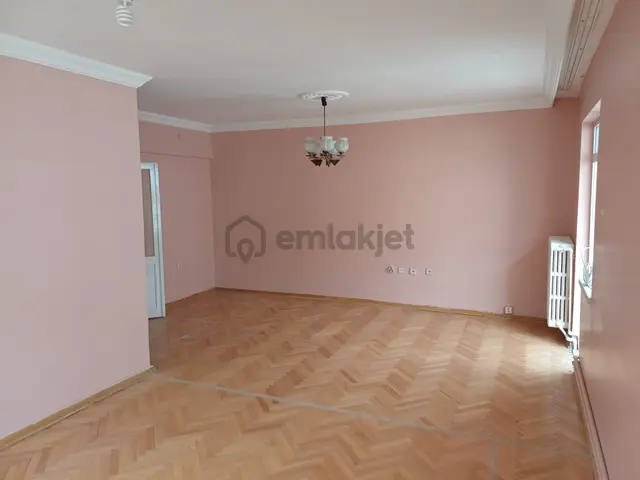 Aşağı Ayrancı Üst Kuzgunda 3.katta 125 M2 3+1 Satılık Boş Daire 4