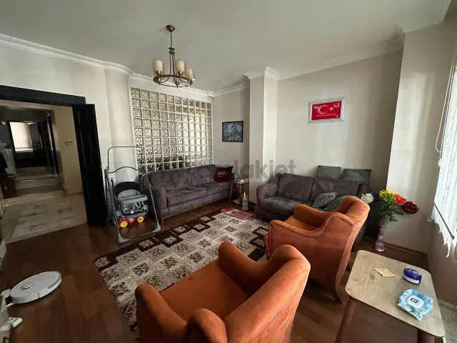 Anıttepe Mah.,165 M²,kiralık,5+1,boş,eşyasız,ters Dubleks Daire 3