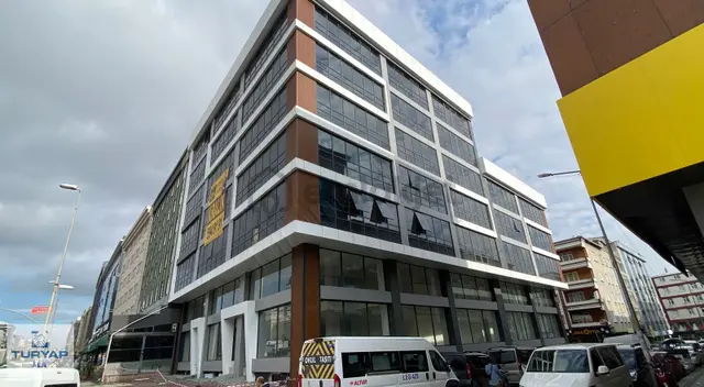 Turyap Ala' Dan Hacı Şükrü Tranvay Durağı Karşısı Kiralık İşyeri 2