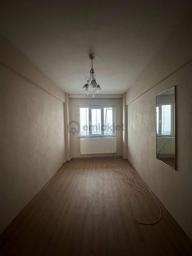 Nakliyeciler Okulu Mevkii Cadde Üstünde Arakat Doğalgaz Hazır Satılık Daire 4