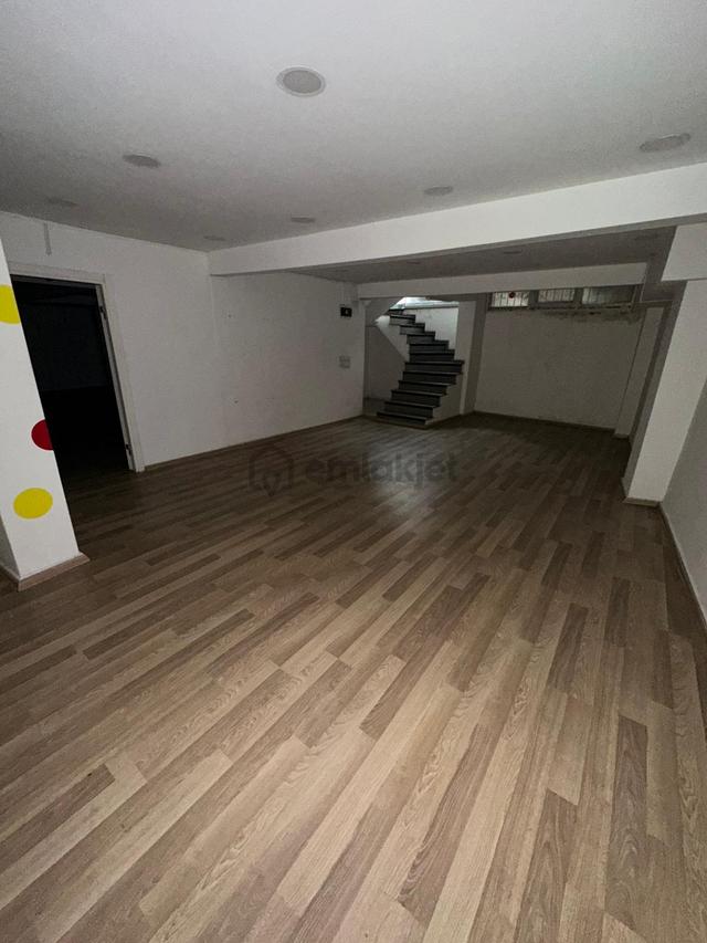 Telsiz 85/7 Sokakta 2 Katlı Büyük Bodrumlu Dükkan Mağaza 5