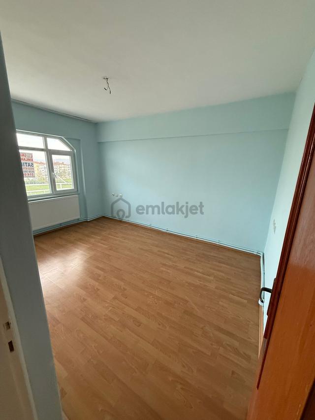 Çalışkan Emlak'tan Satılık Nalbantoğlu Camii Arkası 2+1 Daire 3