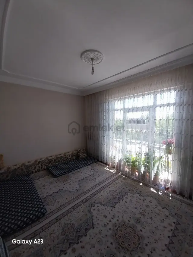 Karaaslanda Satlık 3+1 155 M2 Geniş Karaaslanda Satlık 3+1 155 M2 Geniş