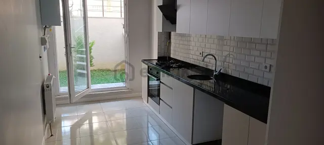Avcılar Gümüşpala Mah Satılık 2+1.87 M2 Bahçeli Griş Kat Daire 1