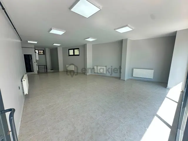 Vepaş'tan Esentepe Ana Cadde Üzerinde Kiralık Dükkân 75+75 M² 5