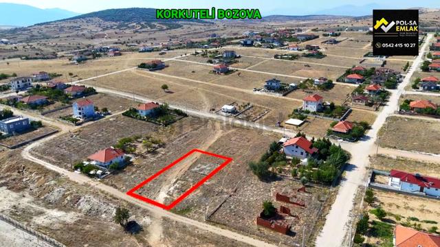 Korkuteli Bozova Köyü Satılık 702m2 İmarlı Arsa 5